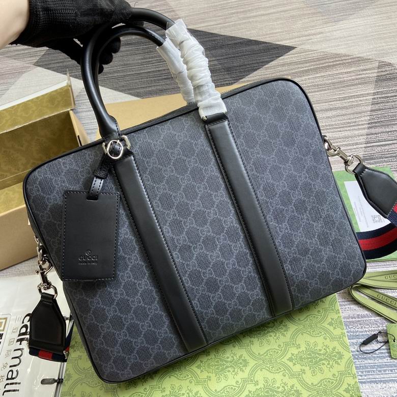 792077 33X28X7cm MP 4