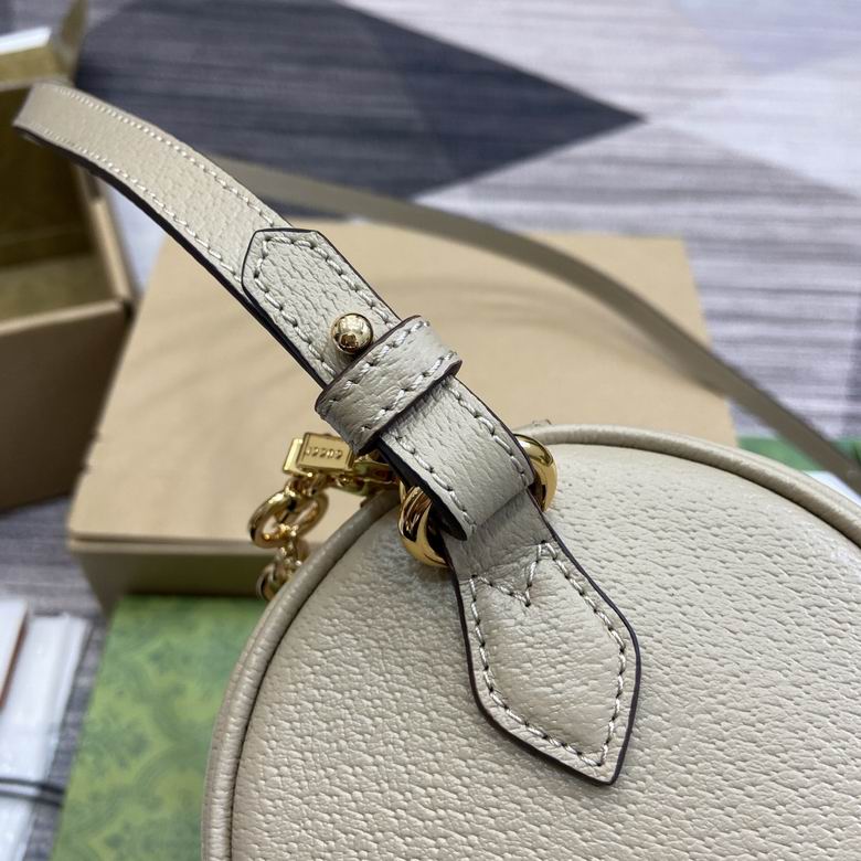 795194 24X12X12cm MP 7