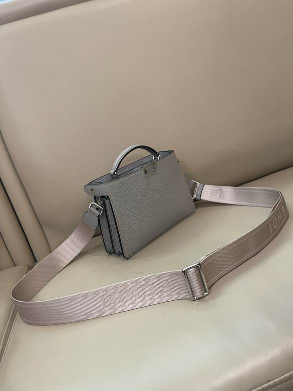 7vA582 23X14X6cm WP 4色 11