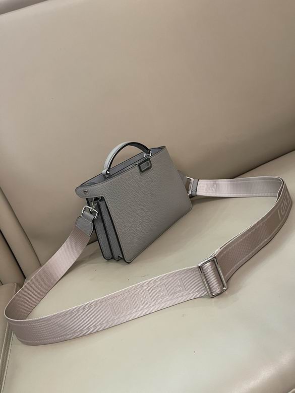 7vA582 23X14X6cm WP 4色 12