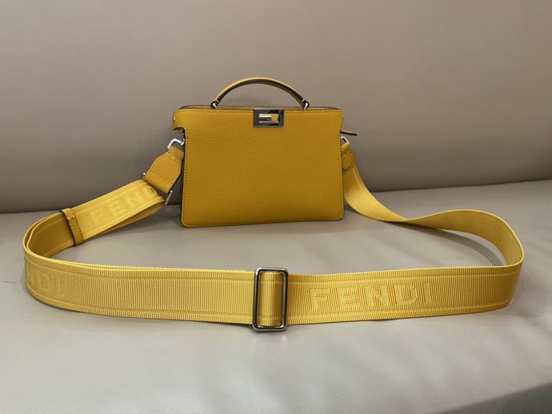 7vA582 23X14X6cm WP 4色 19