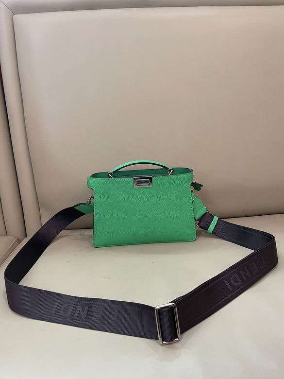 7vA582 23X14X6cm WP 4色 1