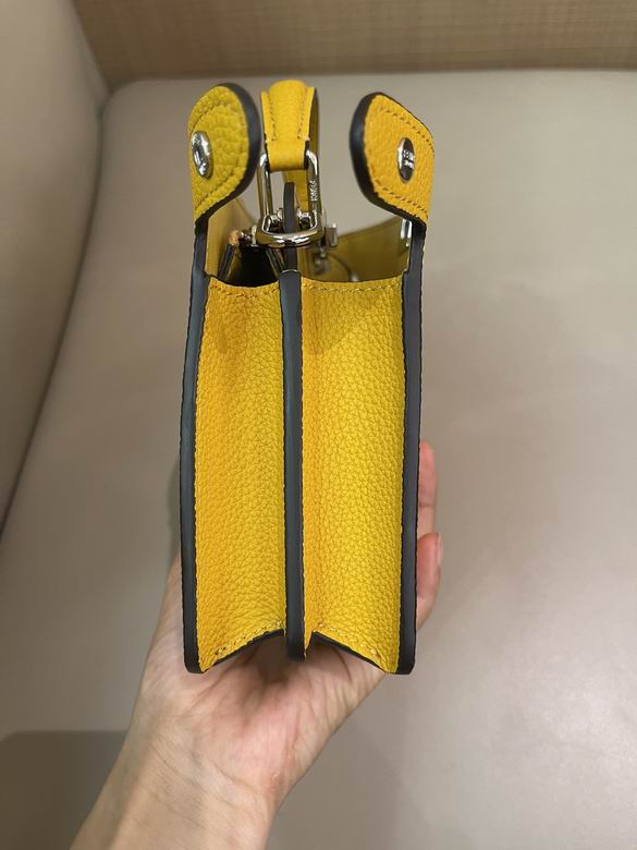 7vA582 23X14X6cm WP 4色 26