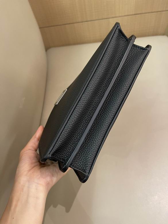 7vA582 23X14X6cm WP 4色 31