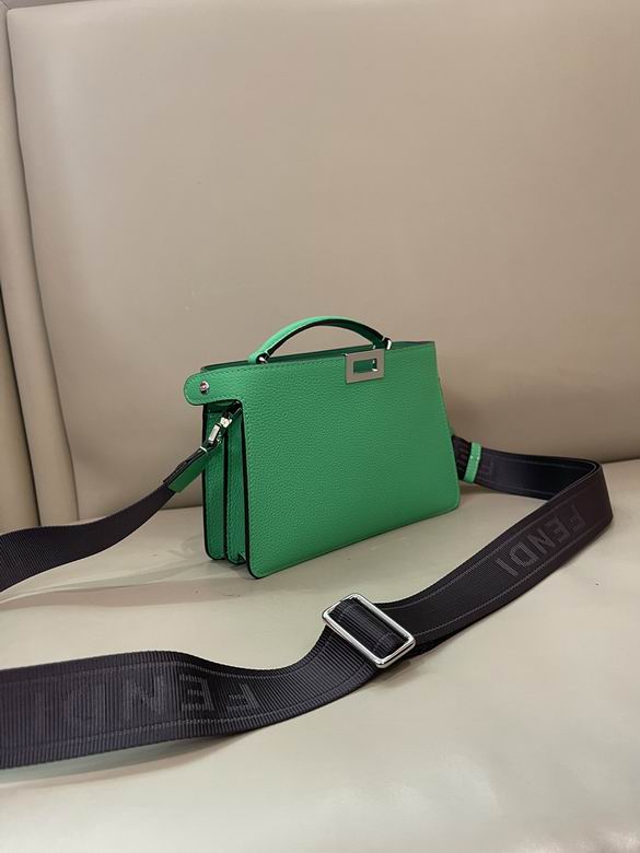 7vA582 23X14X6cm WP 4色 3