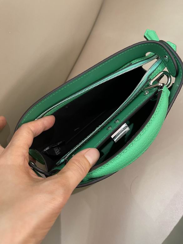 7vA582 23X14X6cm WP 4色 6