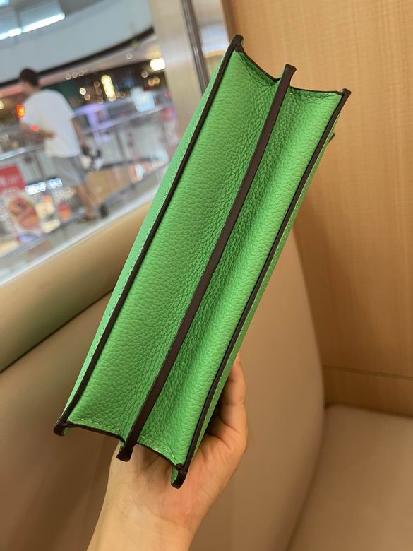 7vA582 23X14X6cm WP 4色 8