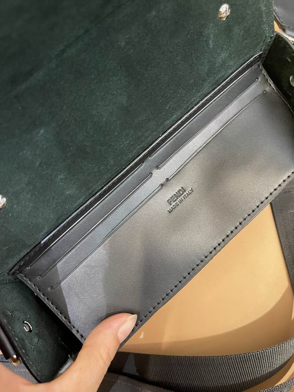 7va565 22X13X6.5cm WP 2色 18