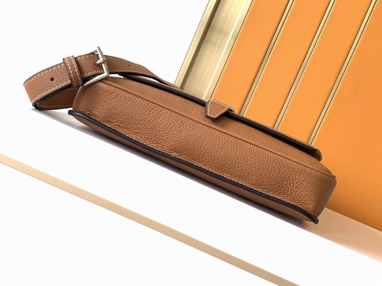 82365-3 27X23X5cm XM 4