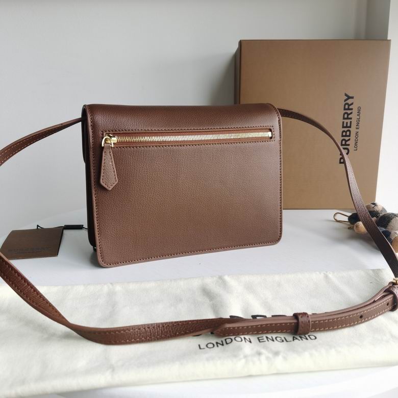 8251 24x4x17.5cm HQ 3 (3)