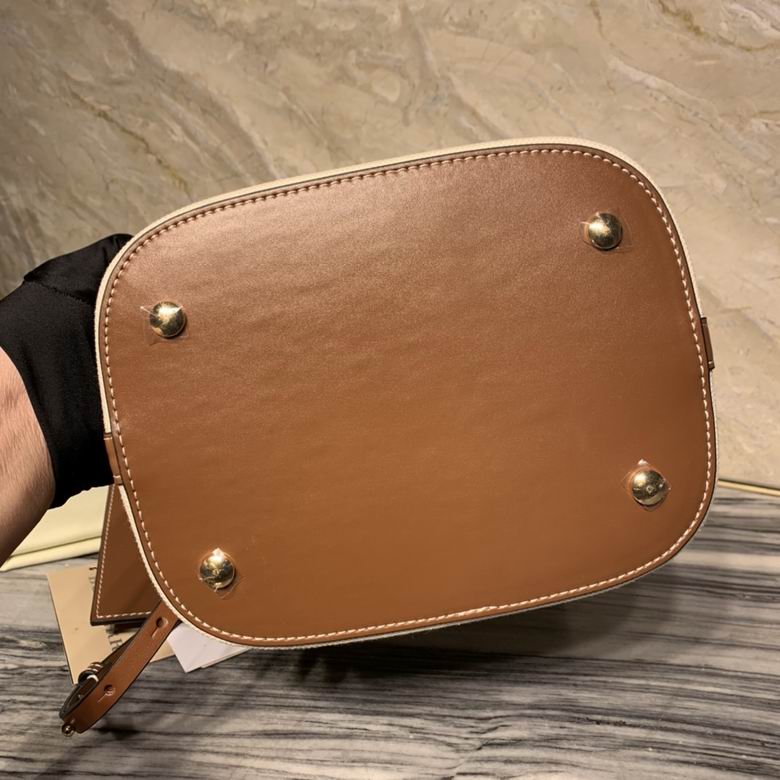 8421 21x16.5x25cm YG 1 (7)