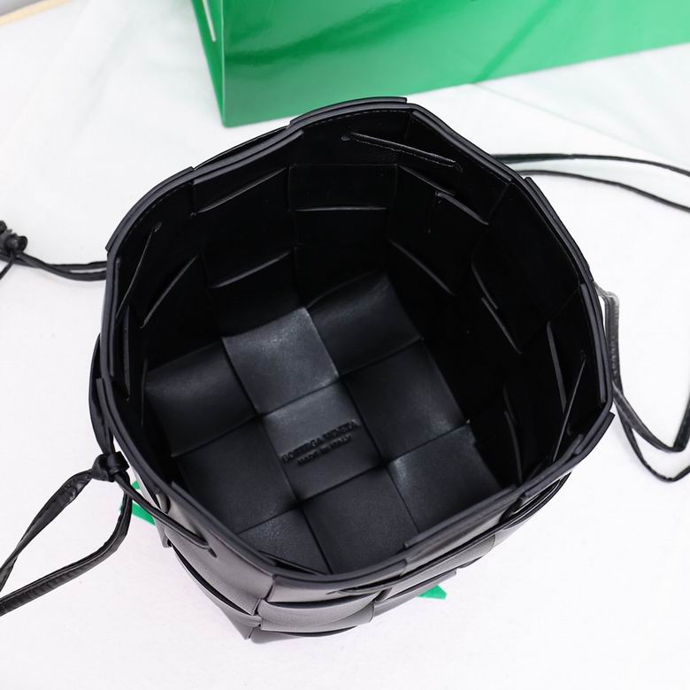 8686 18X14X14cm YG 1 (8)