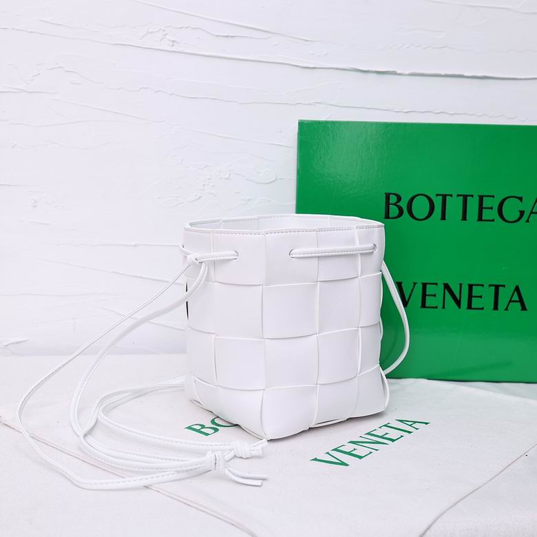 8686 18X14X14cm YG 2 (2)