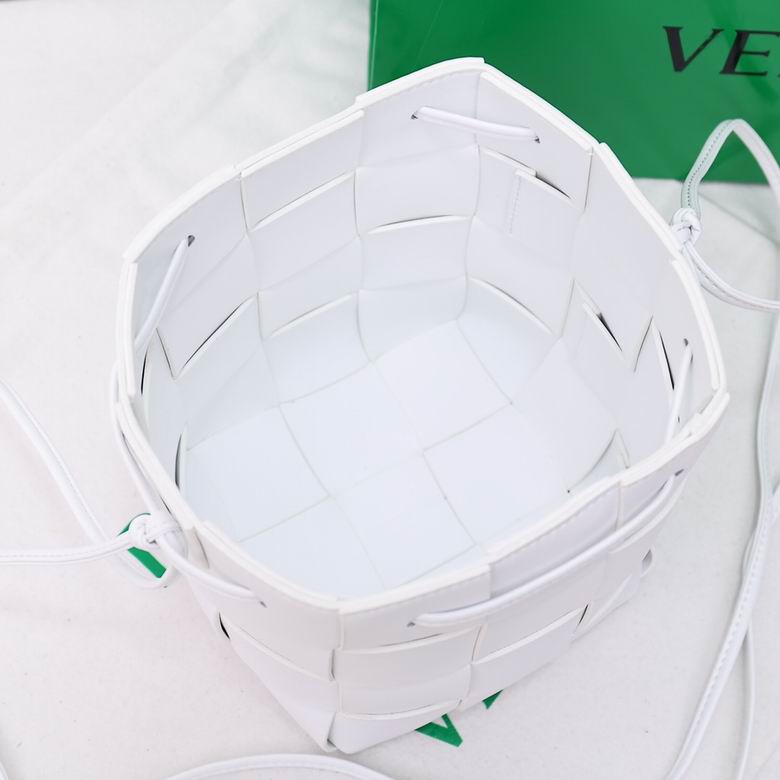 8686 18X14X14cm YG 2 (8)