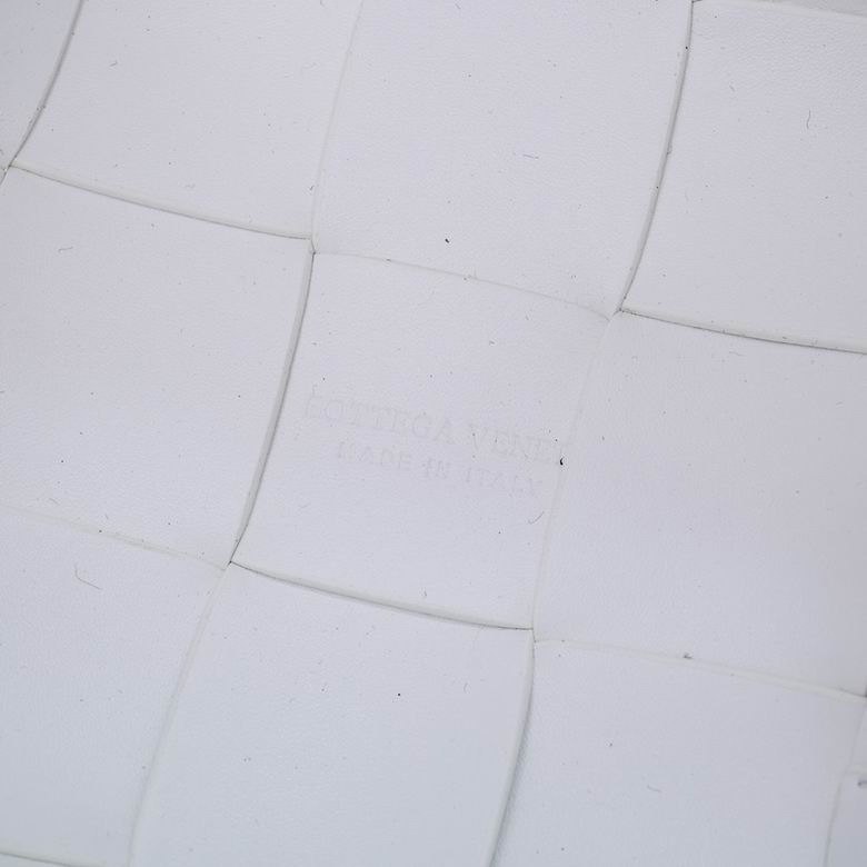 8686 18X14X14cm YG 2 (9)