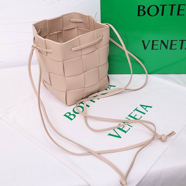 8686 18X14X14cm YG 3 (4)