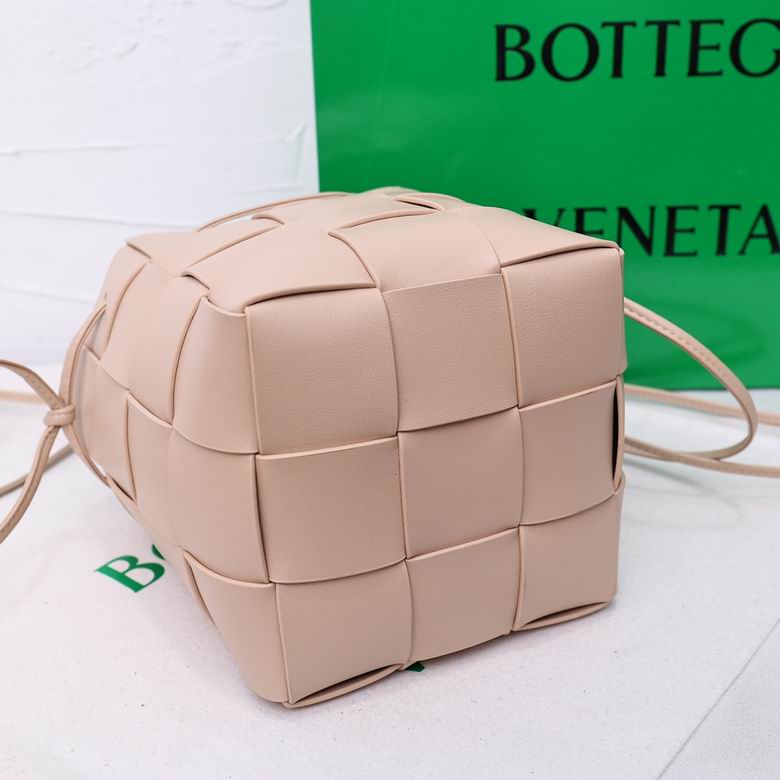 8686 18X14X14cm YG 3 (6)