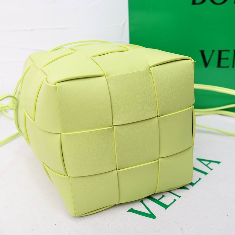 8686 18X14X14cm YG 4 (6)