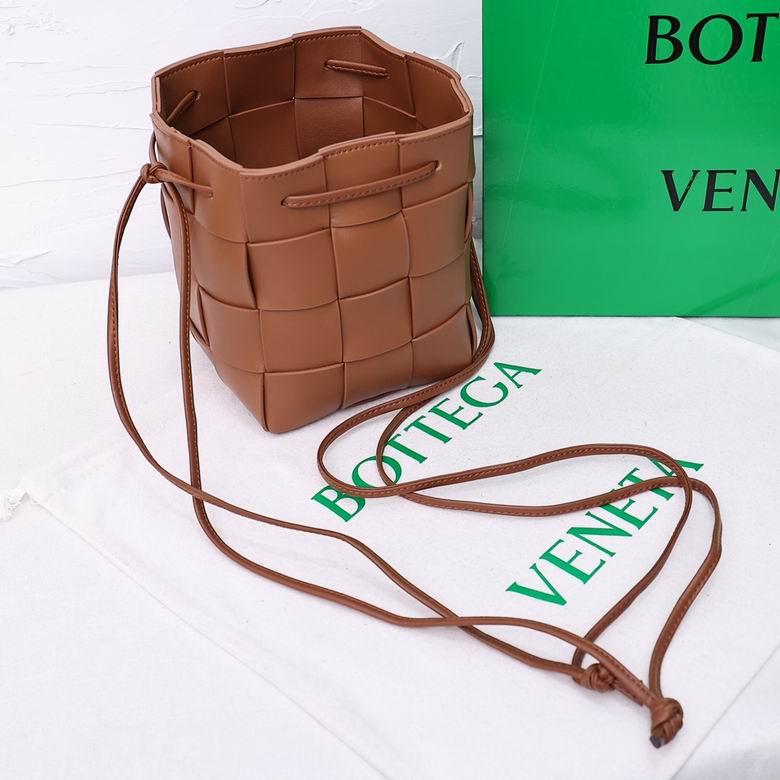 8686 18X14X14cm YG 5 (4)