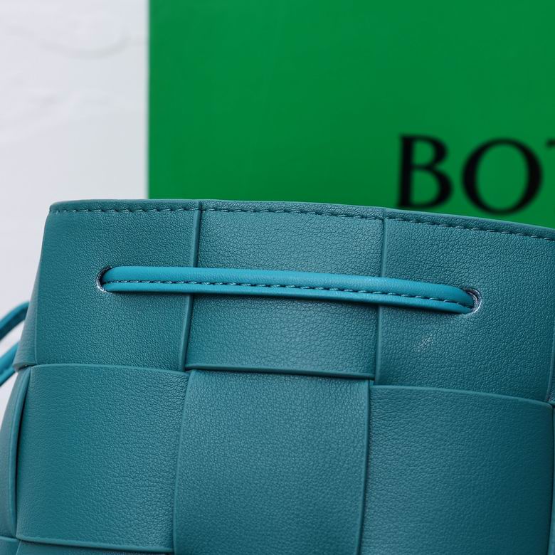 8686 18X14X14cm YG 7 (6)