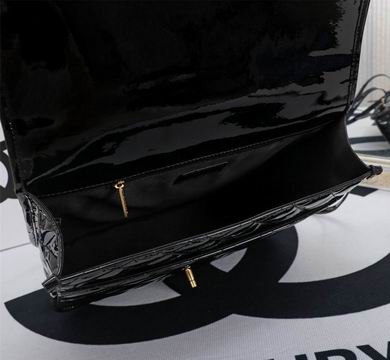 8826 31X25cm WO (18)