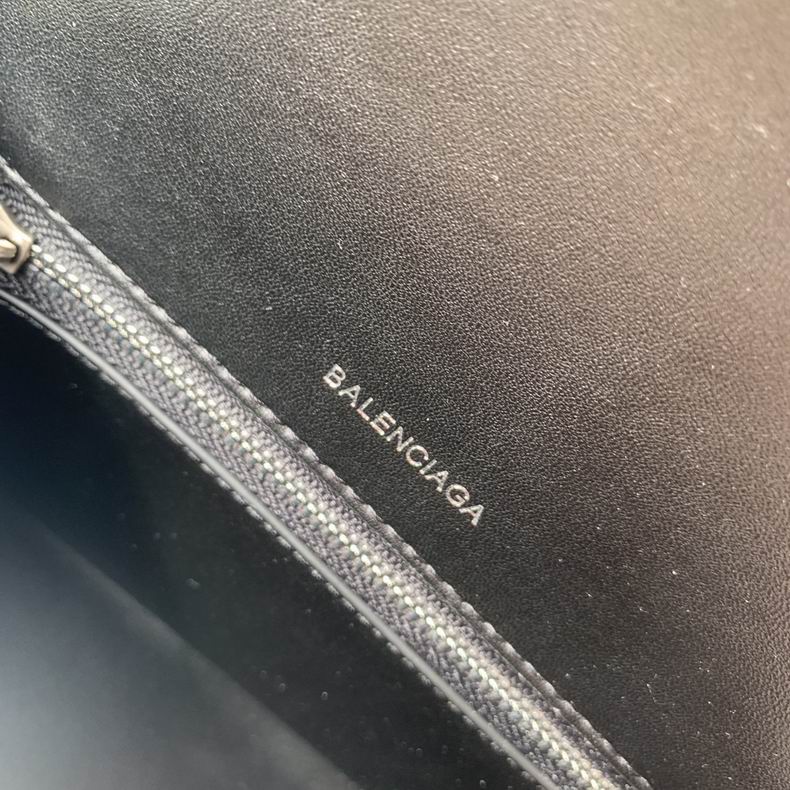 8895 23x10x24 cm fy14 (8)