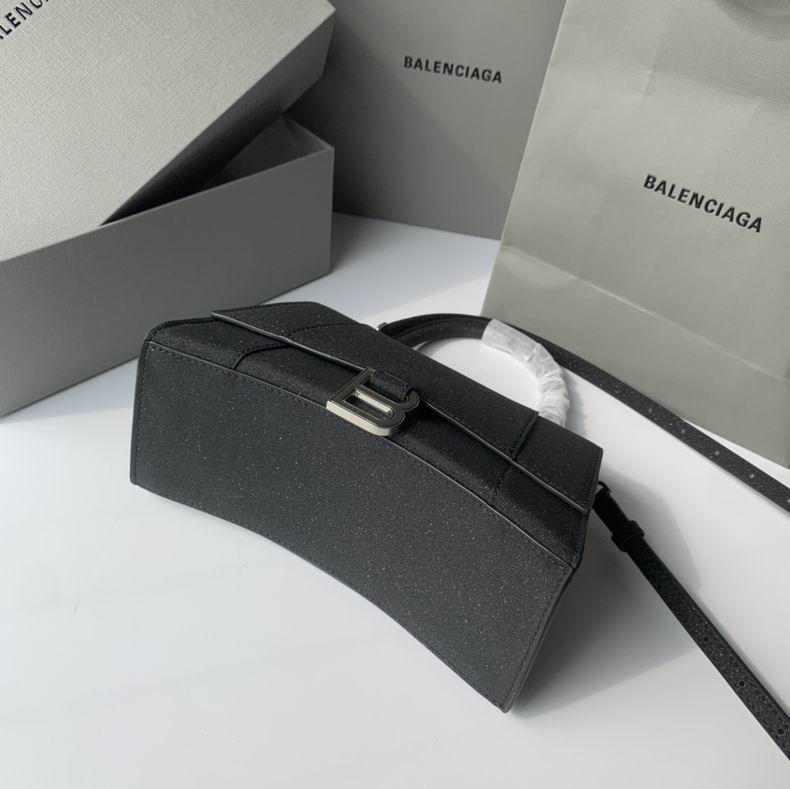 8895 23x10x24 cm fy15 (4)