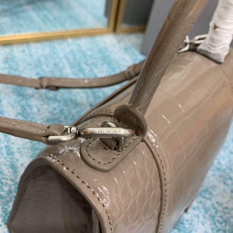 8895 23x10x24cm FY 17 (4)