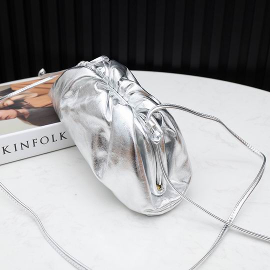 9032 23x13x8 cm dl24 (3)