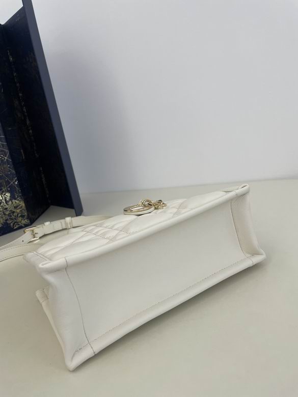 9225 21.5X7.5X13cm WO 3色 16