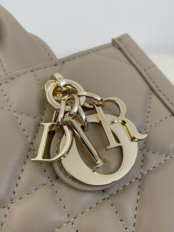 9225 21.5X7.5X13cm WO 3色 20