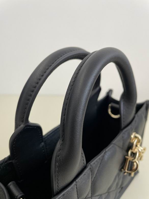 9225 21.5X7.5X13cm WO 3色 6