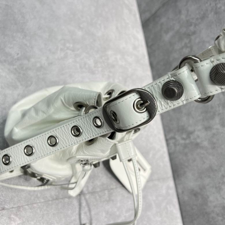 92567 15.0x19.8x17.8cm FY 2 (6)