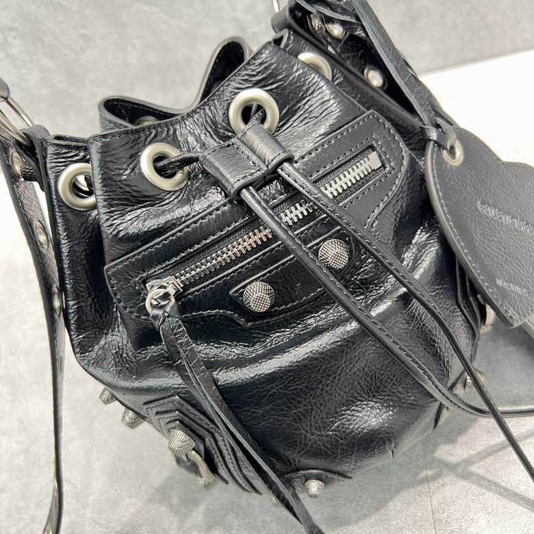 92567 15.0x19.8x17.8cm FY 3 (4)