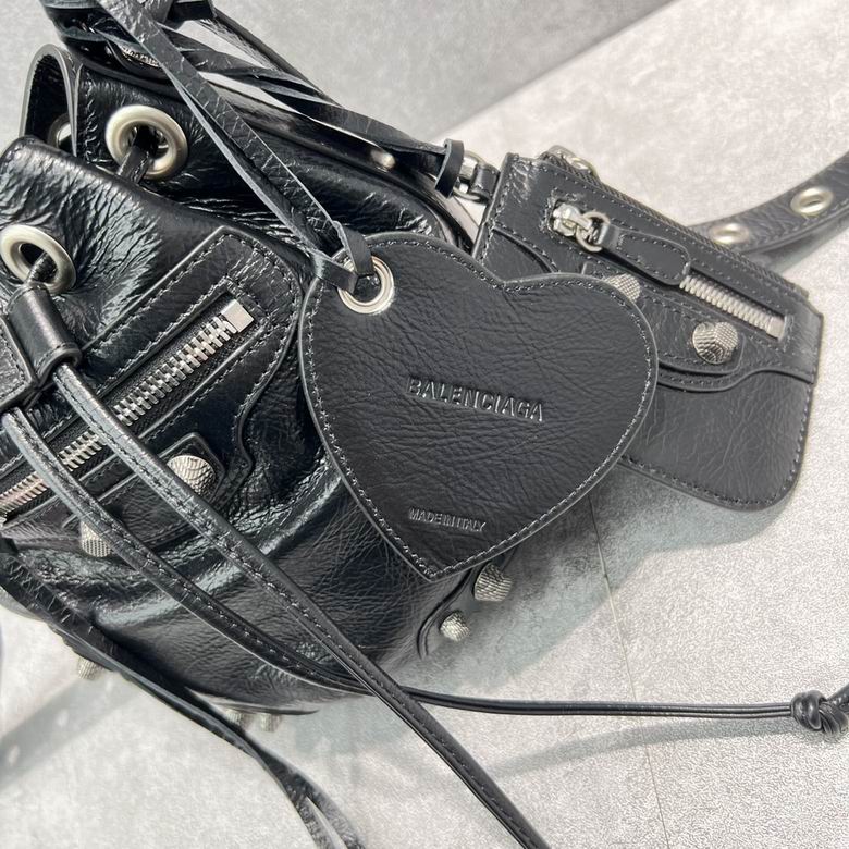 92567 15.0x19.8x17.8cm FY 3 (5)