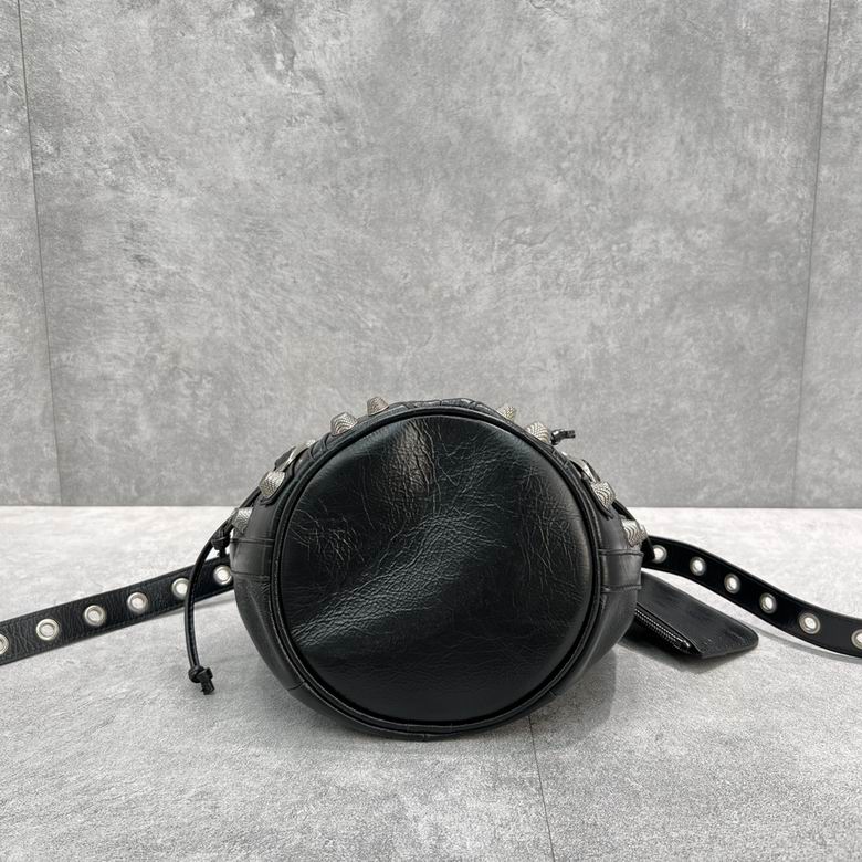 92567 30.0x22.9x17.0cm FY (12)