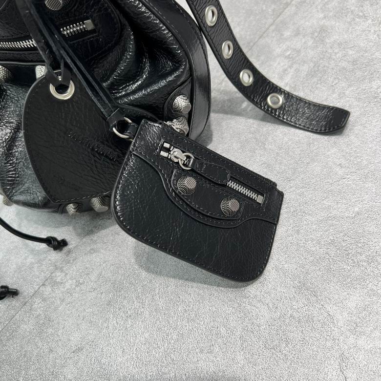 92567 30.0x22.9x17.0cm FY (14)