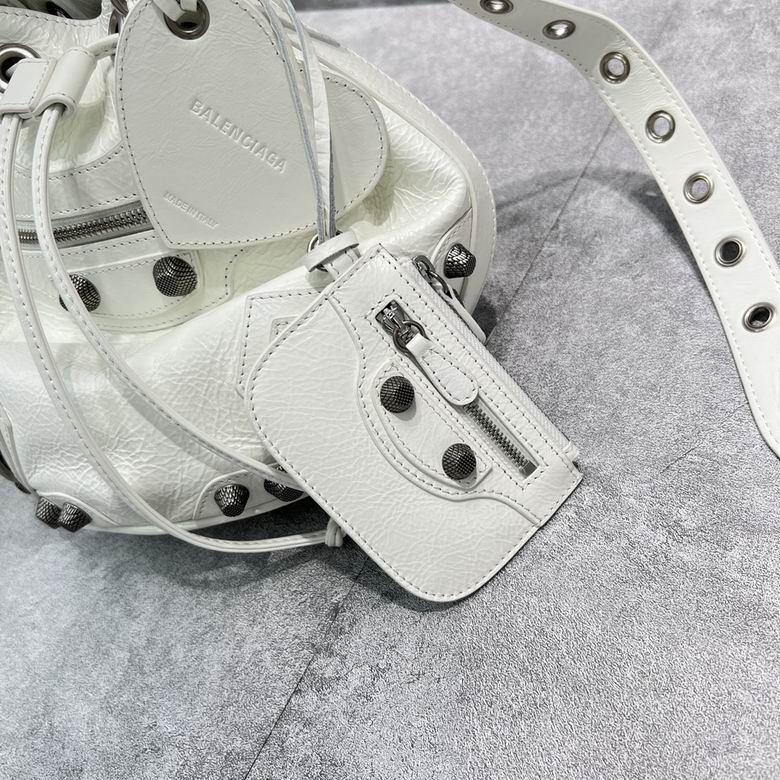 92567 30.0x22.9x17.0cm FY (5)