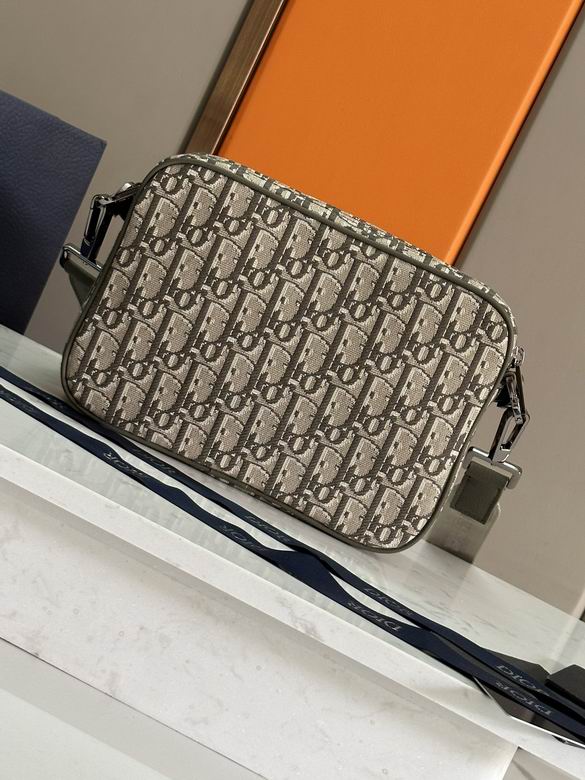 93376 23.3X16.5X4.3cm XM 3