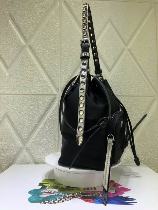 938-1 17.5X22.5X13cm CN (15)