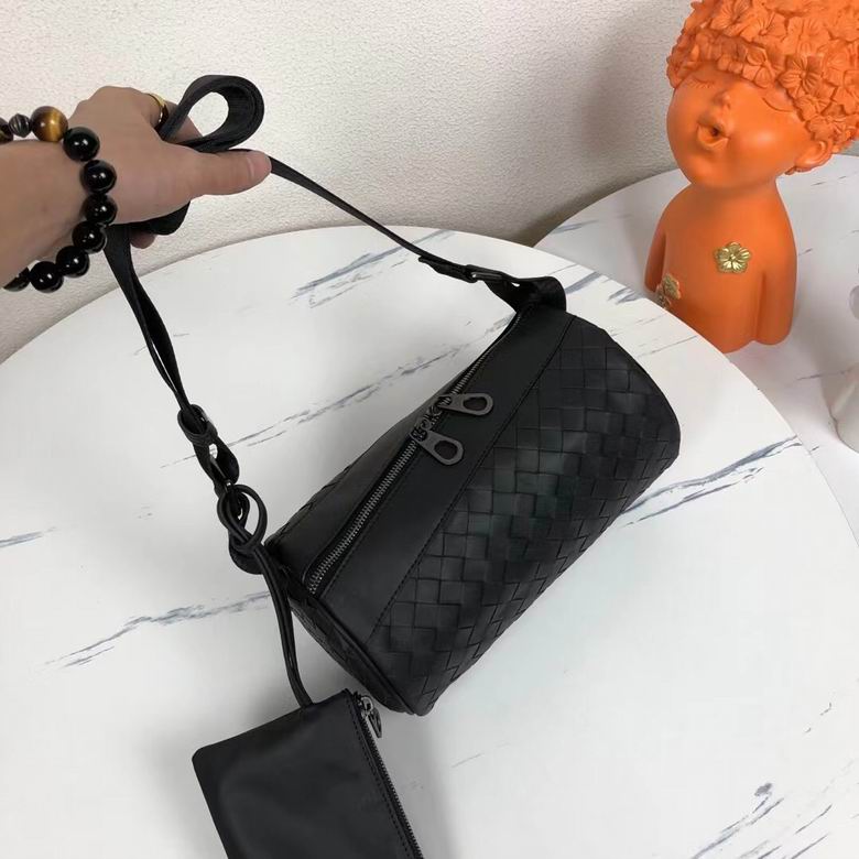 9680 24X17X8cm WP (4)