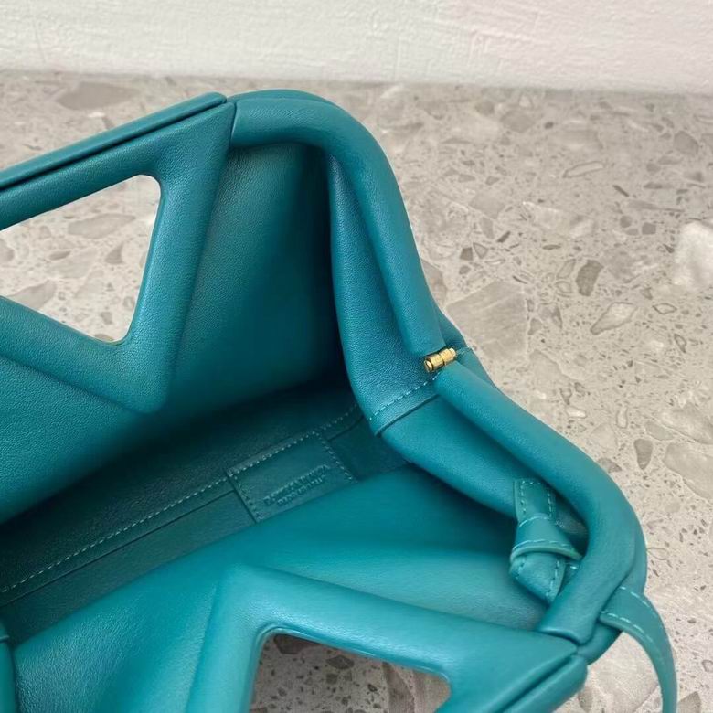 AD0192 21.5X17.5X7.5 (11)