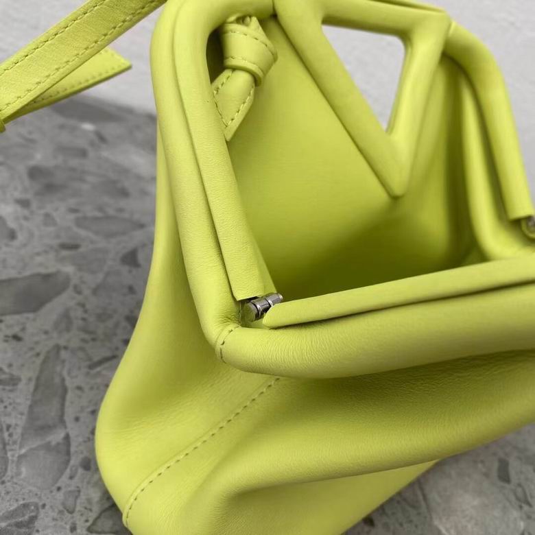 AD0192 21.5X17.5X7.5 (19)