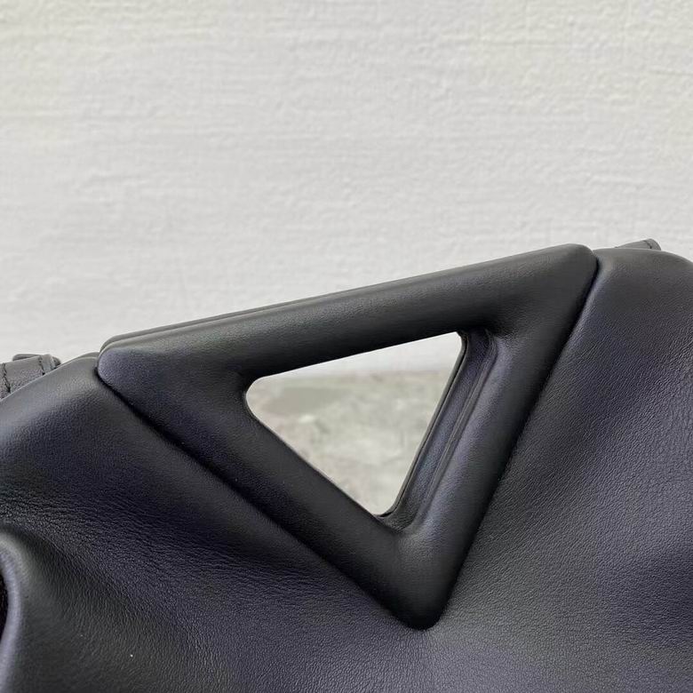 AD0192 21.5X17.5X7.5 (3)