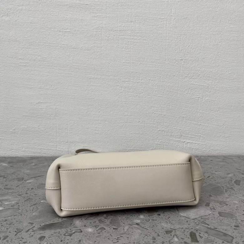 AD0192 21.5X17.5X7.5 (33)