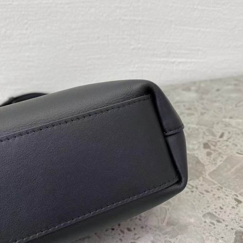 AD0192 21.5X17.5X7.5 (5)