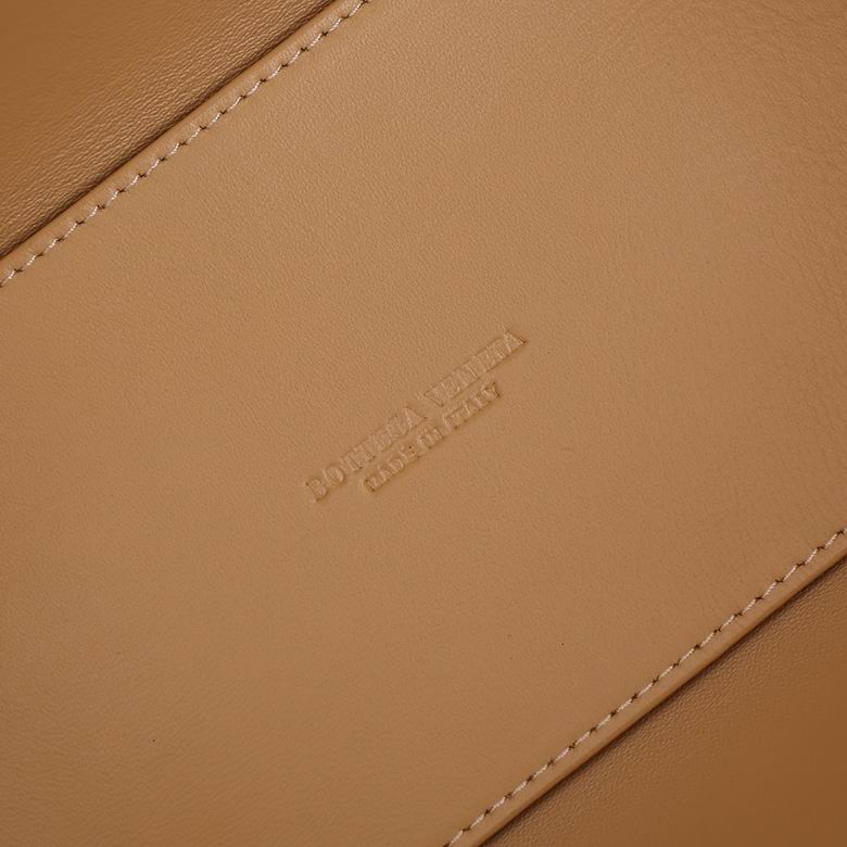 AD2218A 36X22X12 (25)