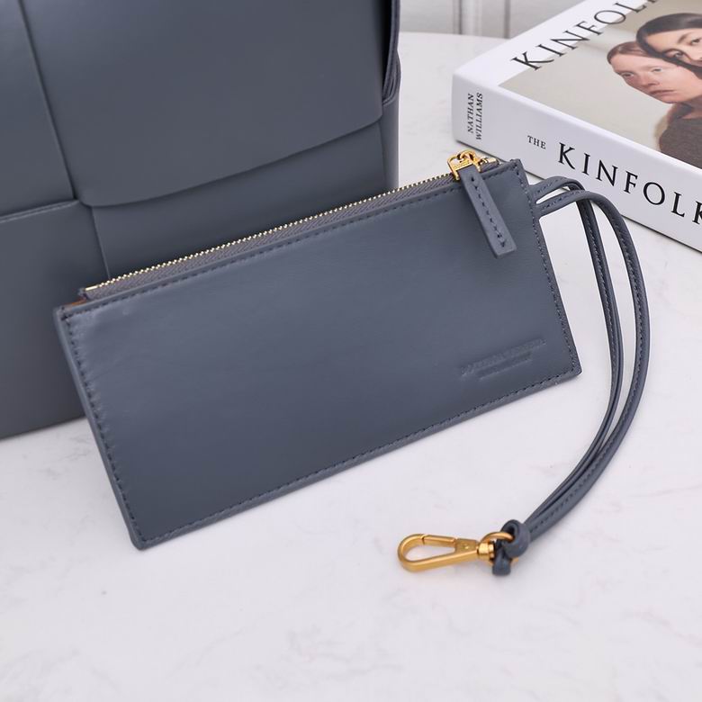 AD2218A 36X22X12 (30)