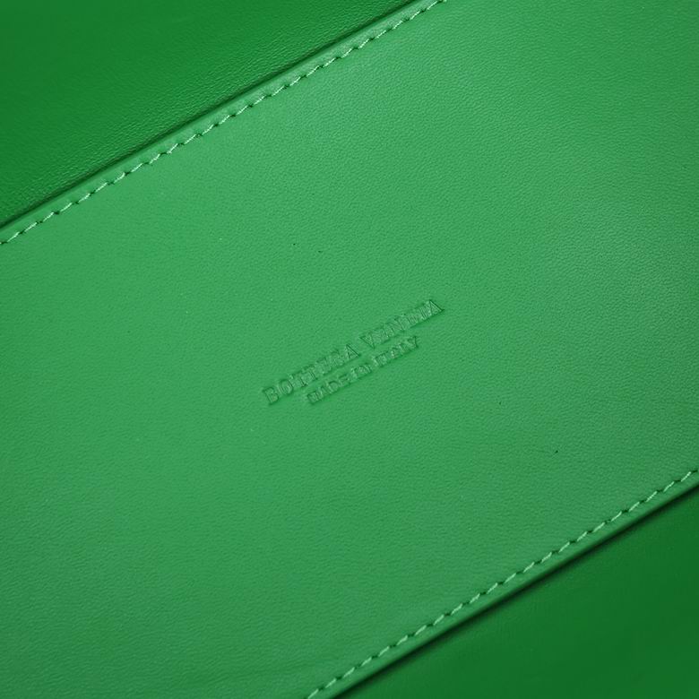 AD2218A 36X22X12 (40)