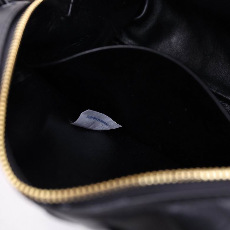 AD8810A59 22X15X8 (27)